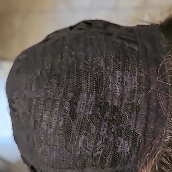 NWT synthetic wig - Picture 6 of 7